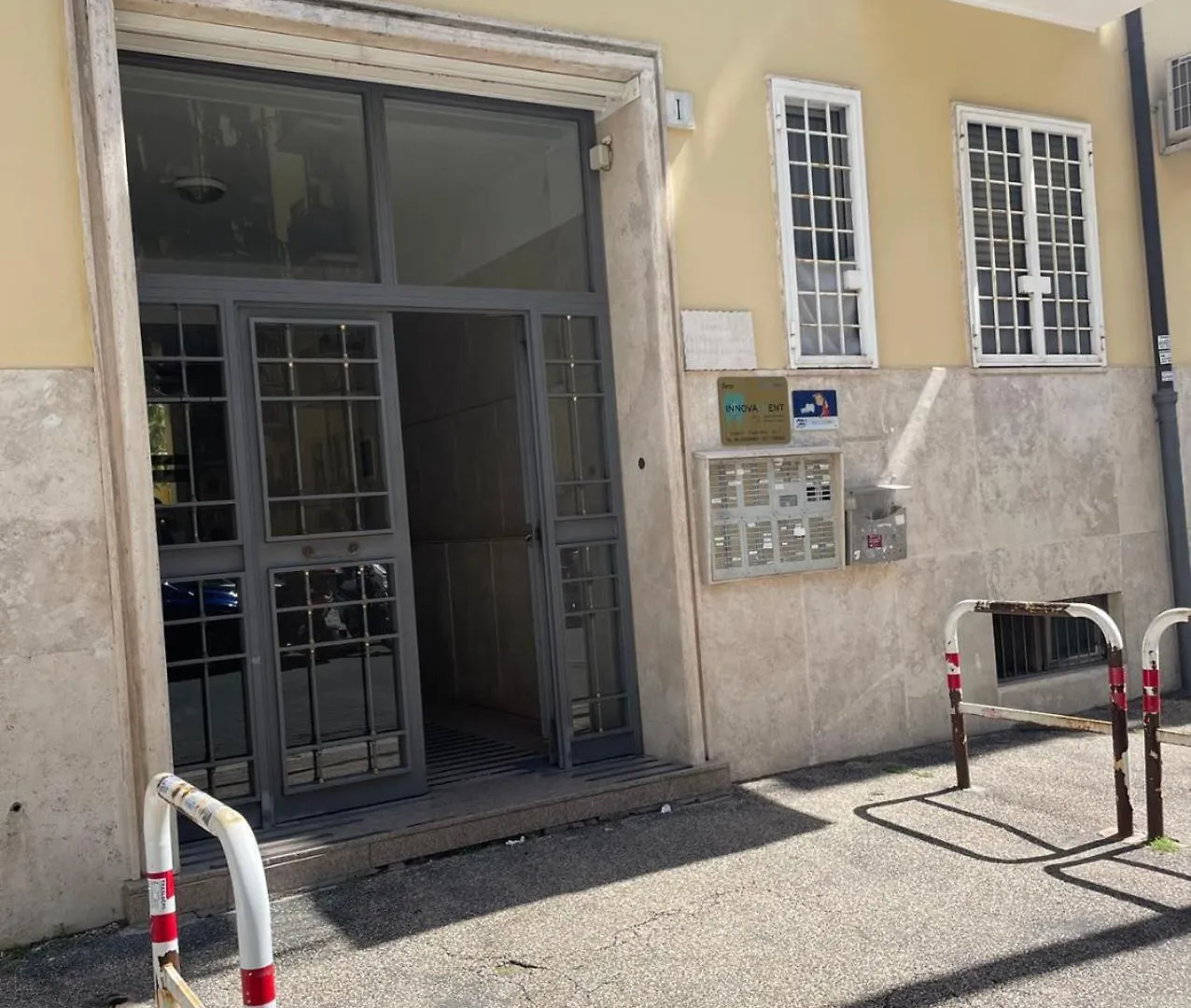 Bed and Breakfast B8 Wang Roma Bed & Breakfast