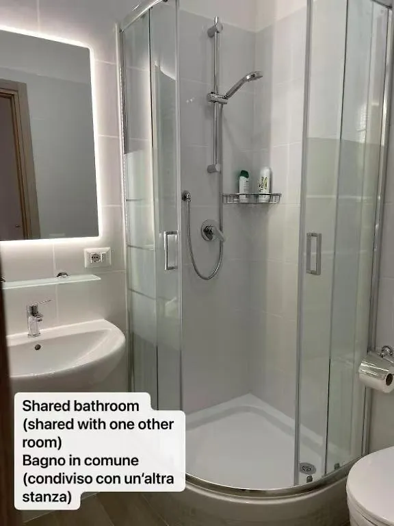 B8 Wang Bed and Breakfast Rome Bed & Breakfast
